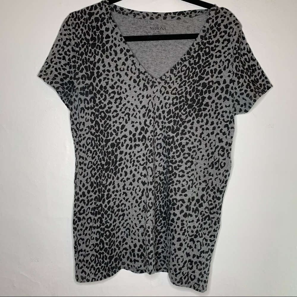 Merona Black/Gray Leopard Print Tee - Size Large
